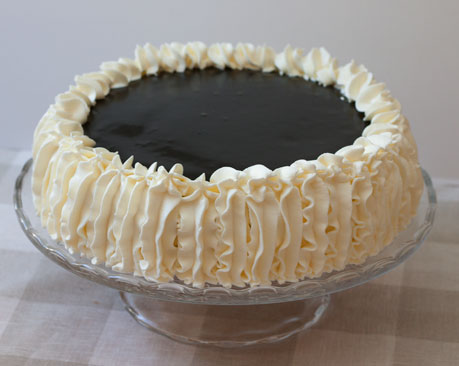 Sitruuna-lakritsikakku