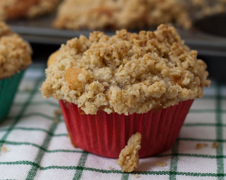 Persikka-vadelmamuffinssit