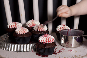 Kirsikka-suklaakuppikakut