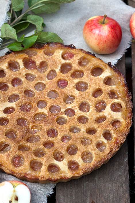 Omena-inkivääripiirakka