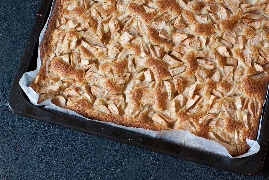 Omenapiirakka pellillinen