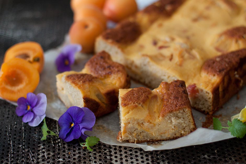 Aprikoosi-nektariinipiirakka