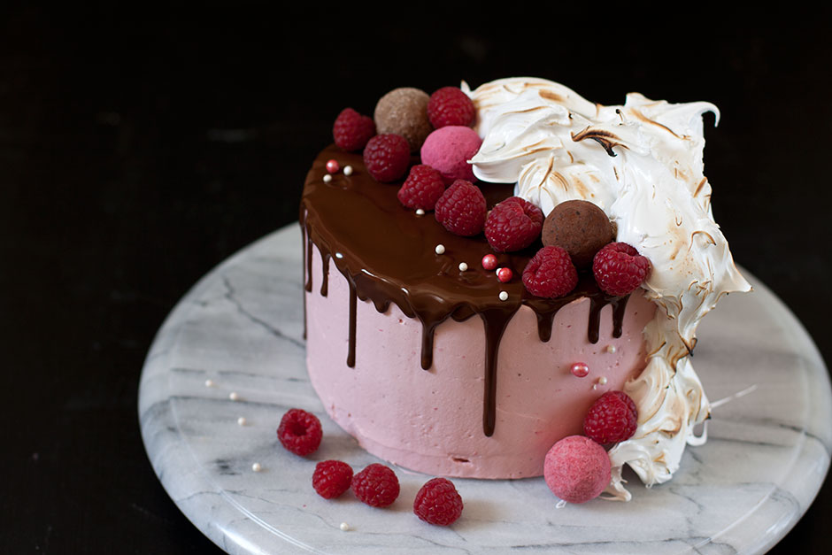 Vadelma-browniekakku