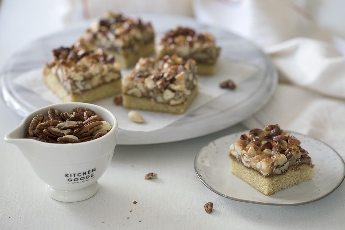 Pähkinä-toscakakku