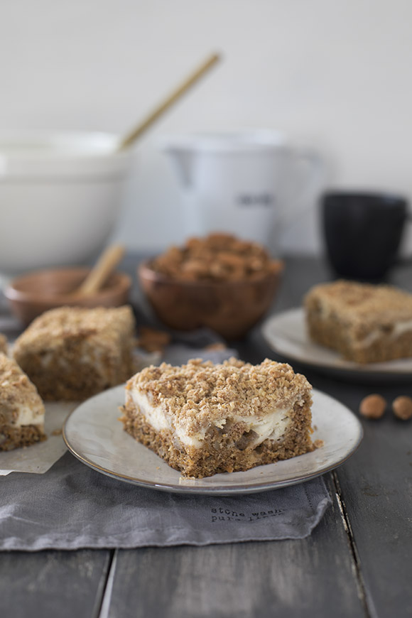 Porkkanajuustokakku kanelimurulla