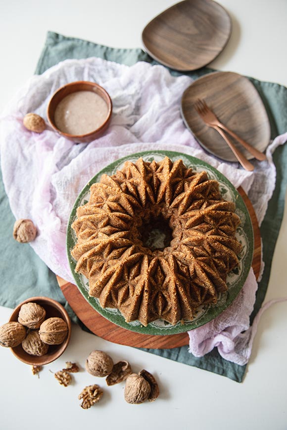 Mehevä banaanikakku