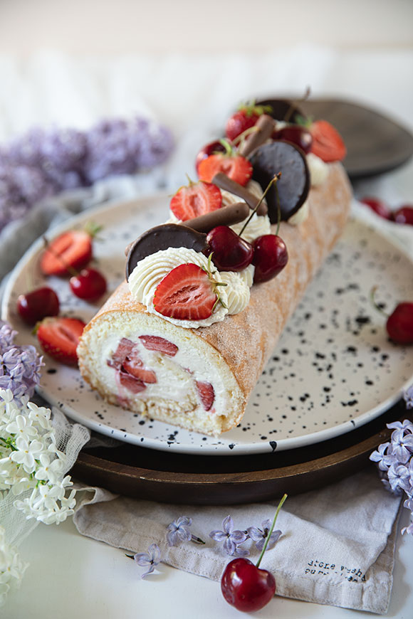 Mansikkakääretorttu