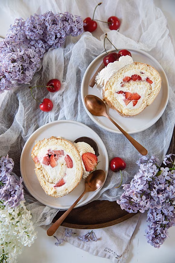 mansikkakääretorttu