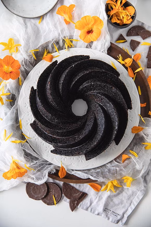 kesäkurpitsa-suklaakakku