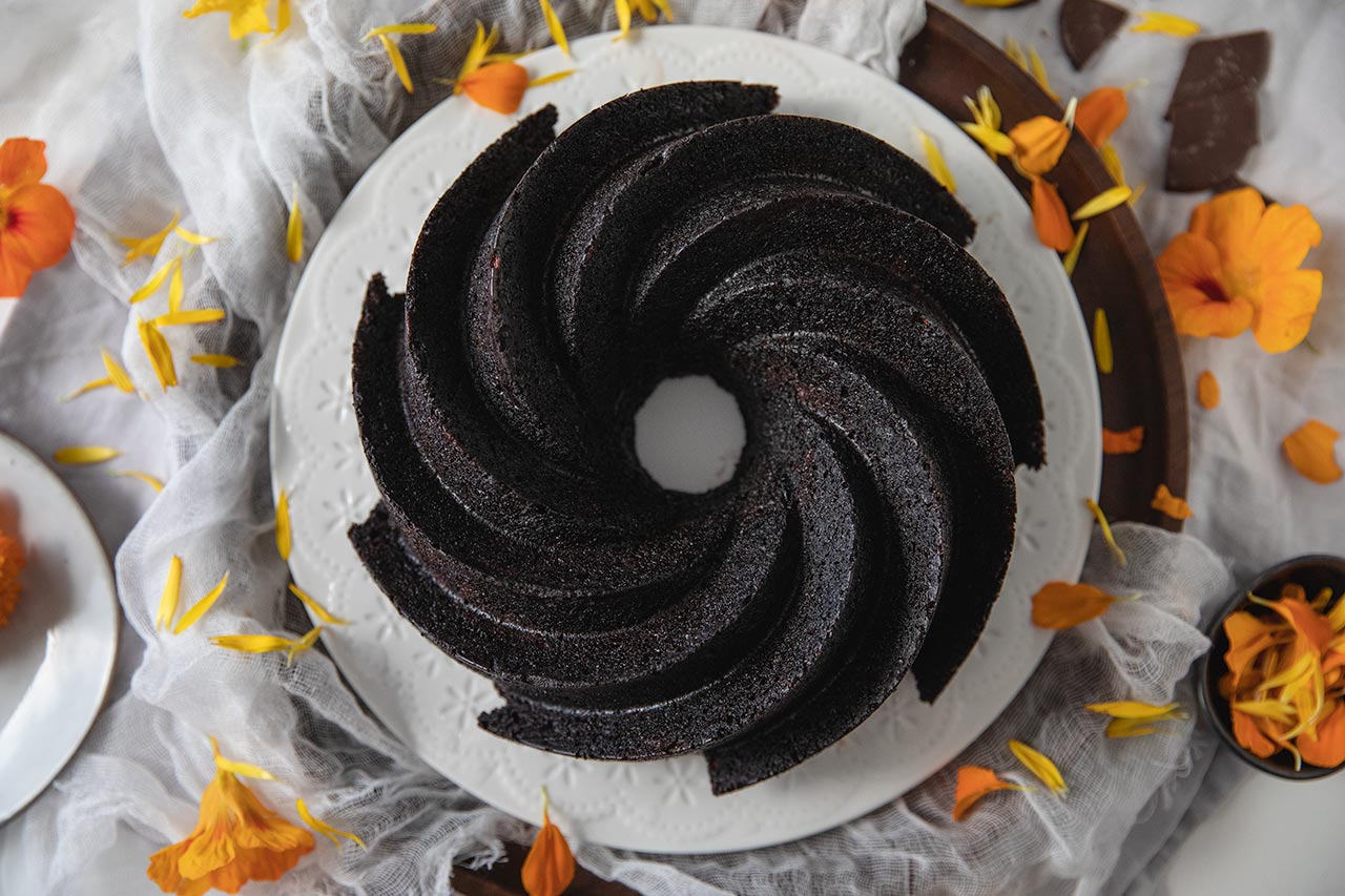 Kesäkurpitsa-suklaakakku