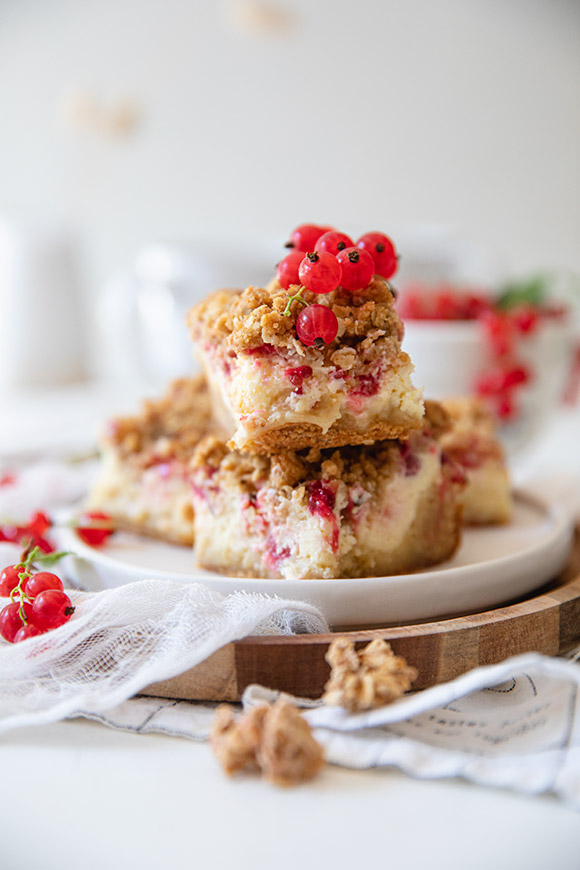 Punaherukkajuustokakkublondiet