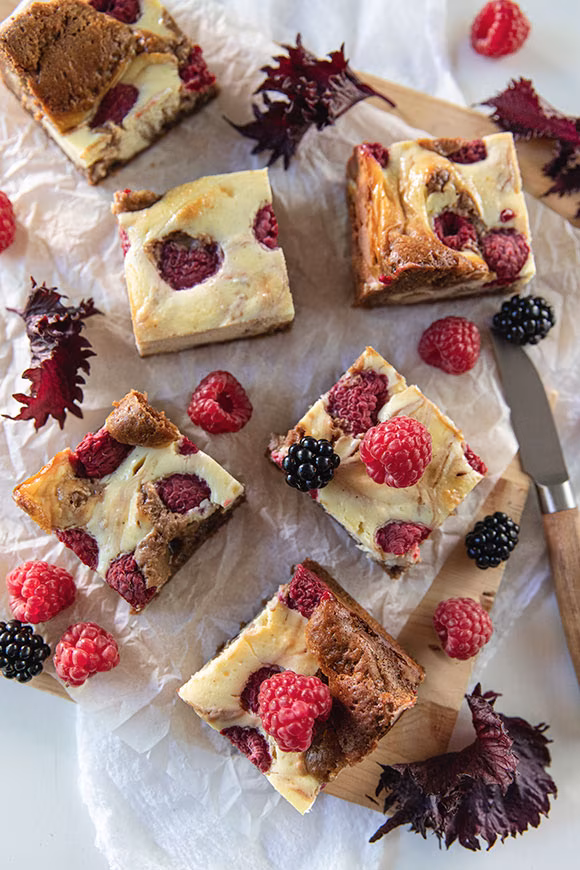 vadelmajuustokakkubrownie