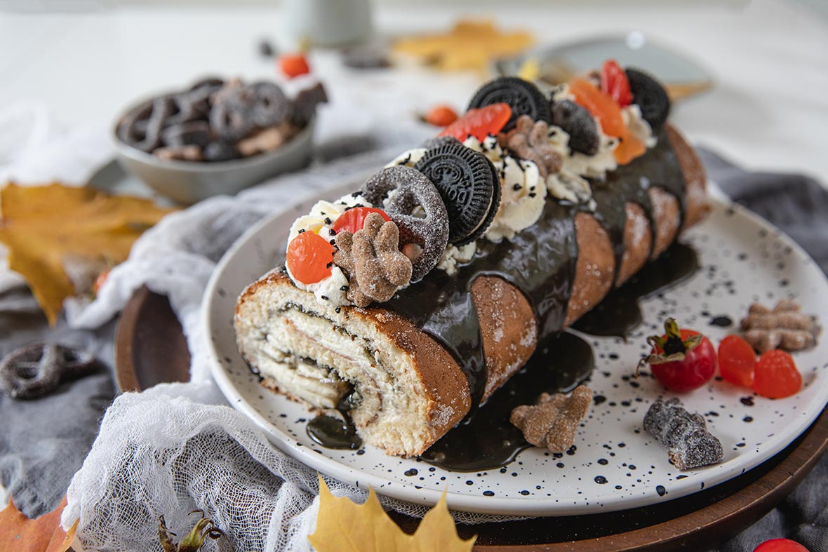 Sitruuna-lakritsikääretorttu