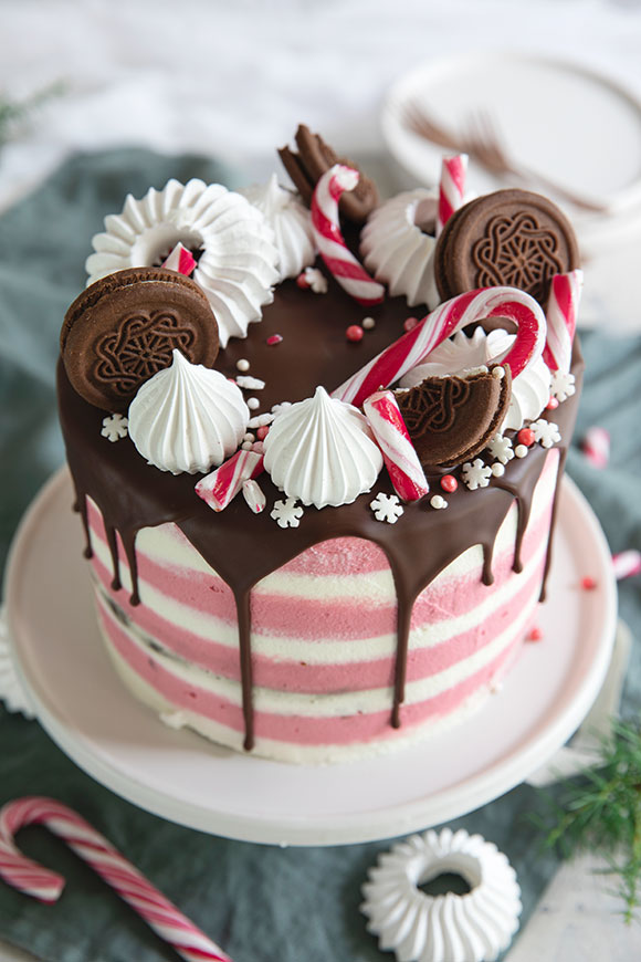 Raidallinen minttu-suklaakakku