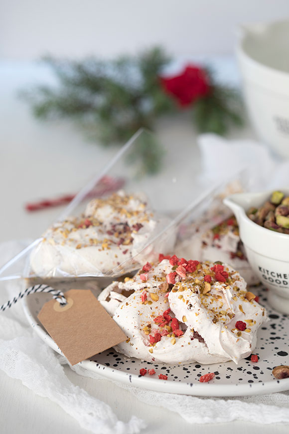 Pistaasi-vadelmamarengit