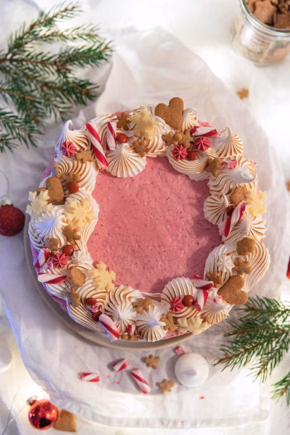 puolukka-valkosuklaakakku