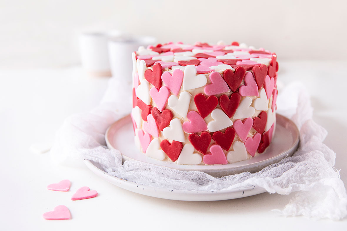 Sydämellinen suklaakakku