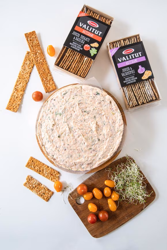 hyydytetty lohivoileipäkakku