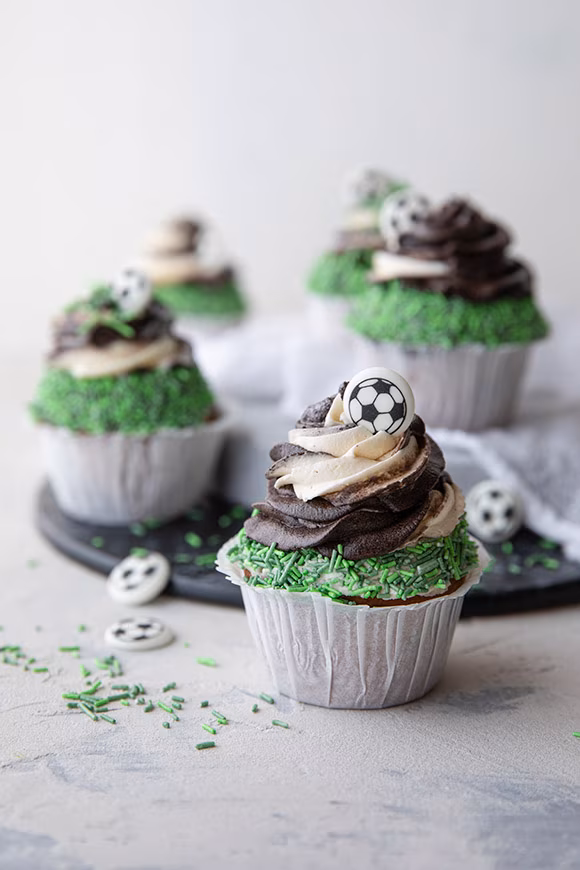 jalkapallokuppikakku