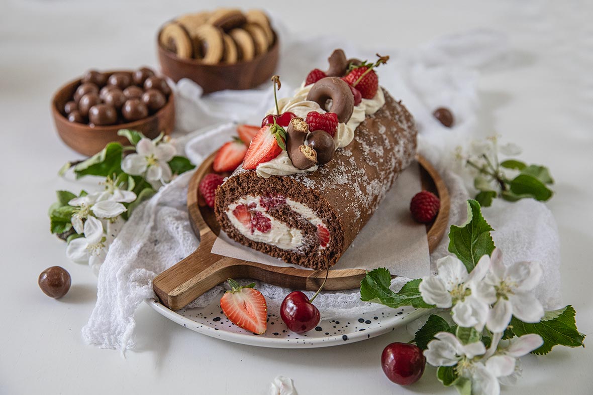 Suklaa-marjakääretorttu