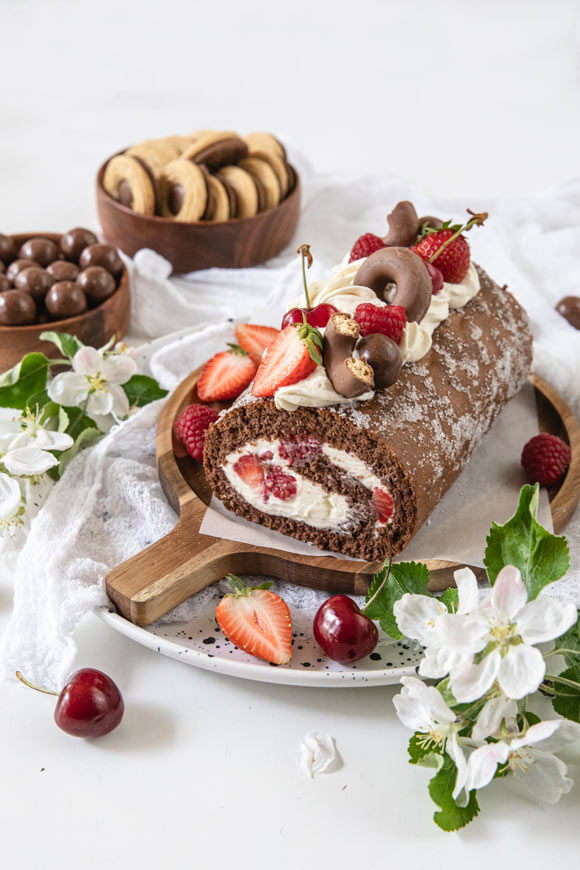 Suklaa-marjakääretorttu