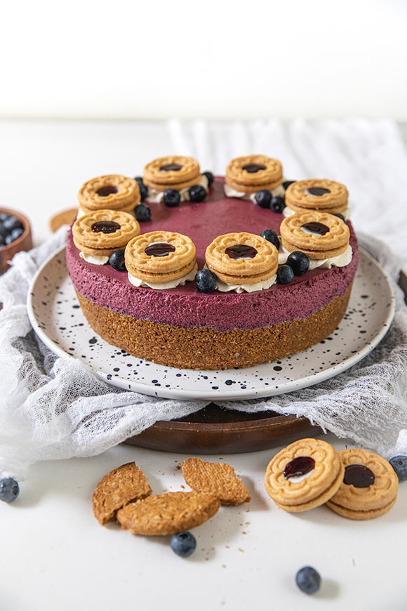 raikas mustikkajuustokakku