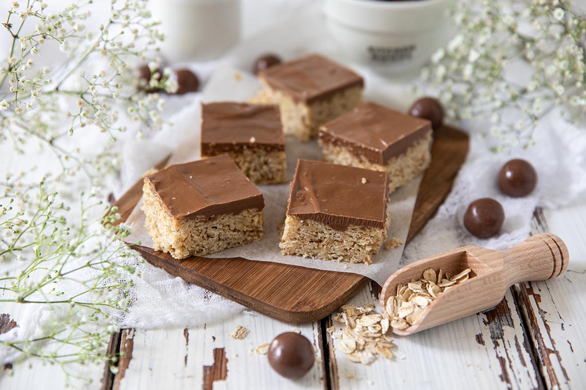 Kaurapalat nougatilla