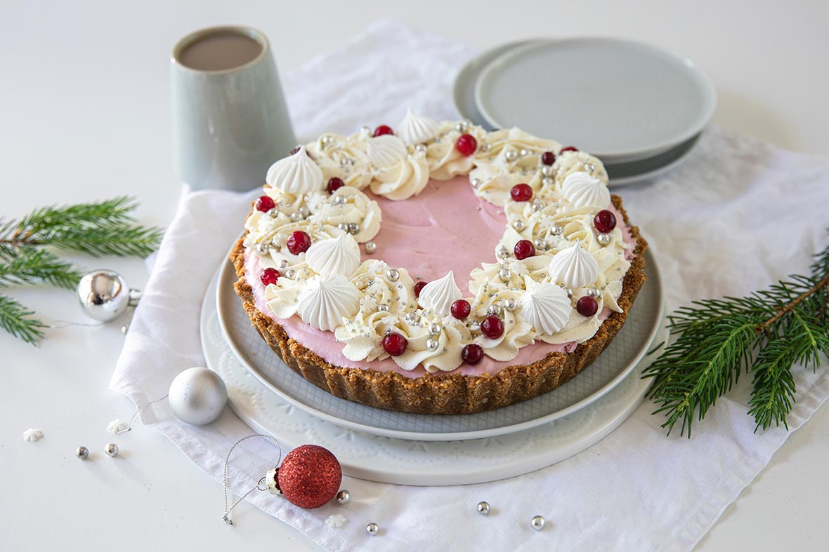 Vaahdotettu karpalotorttu