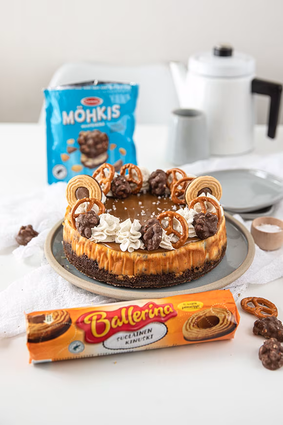 suolakinuski-keksijuustokakku