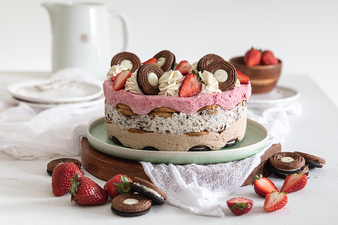 Kolmen kerroksen keksikakku