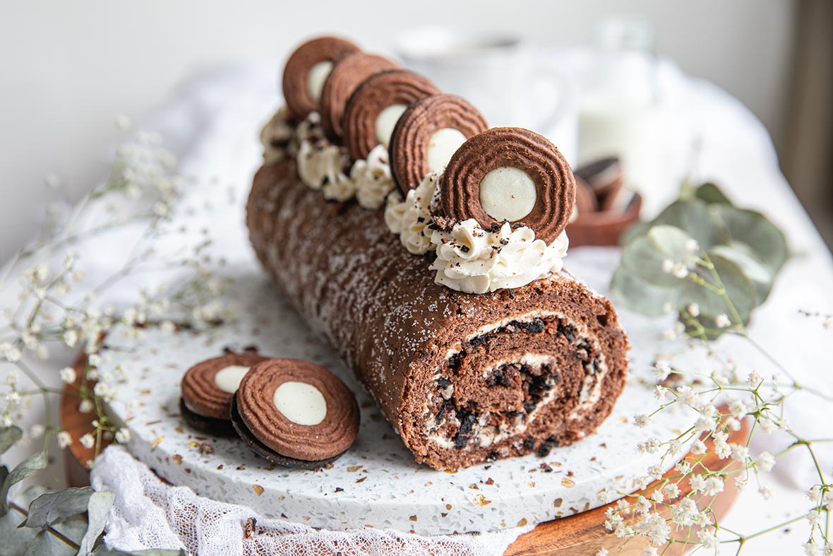 Cookies and cream-kääretorttu