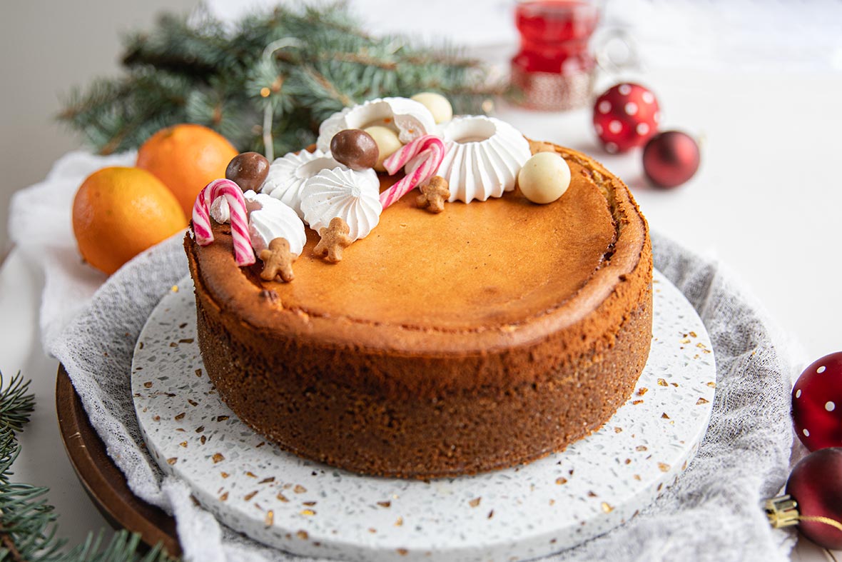 Appelsiini-marmeladijuustokakku