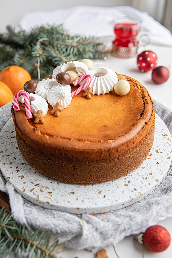 Appelsiini-marmeladijuustokakku