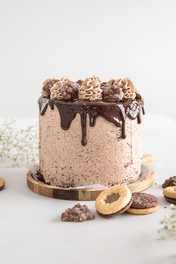 Toffee-vadelma-suklaakakku