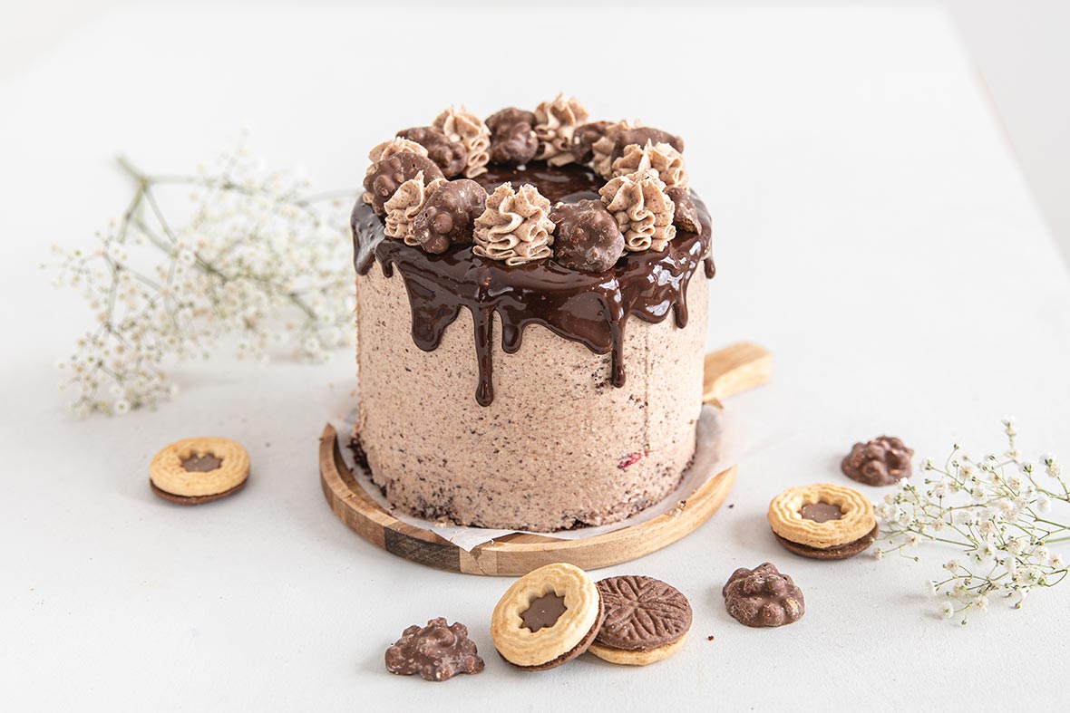 Toffee-vadelma-suklaakakku