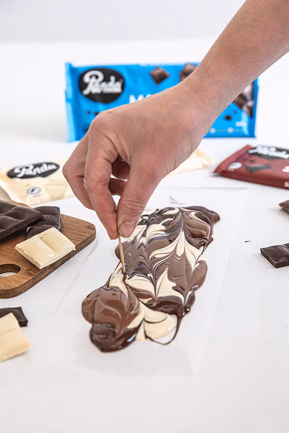 marmoroitu suklaakoriste