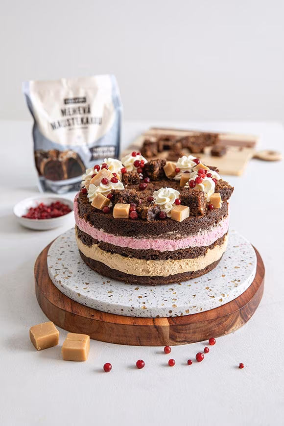 puolukka-kinuskikakku