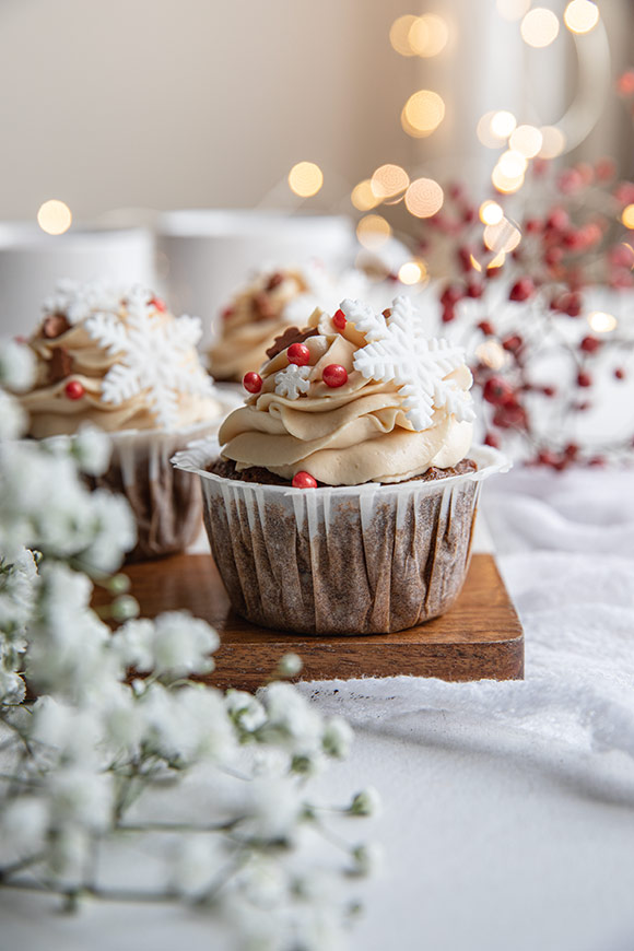 mehevä kinuskikuppikakku