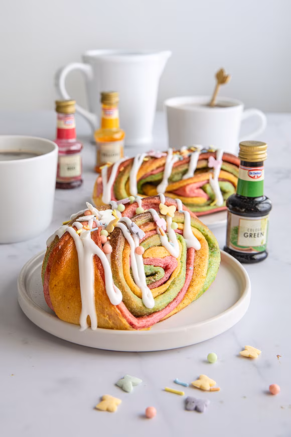 värikkäät korvapuustit