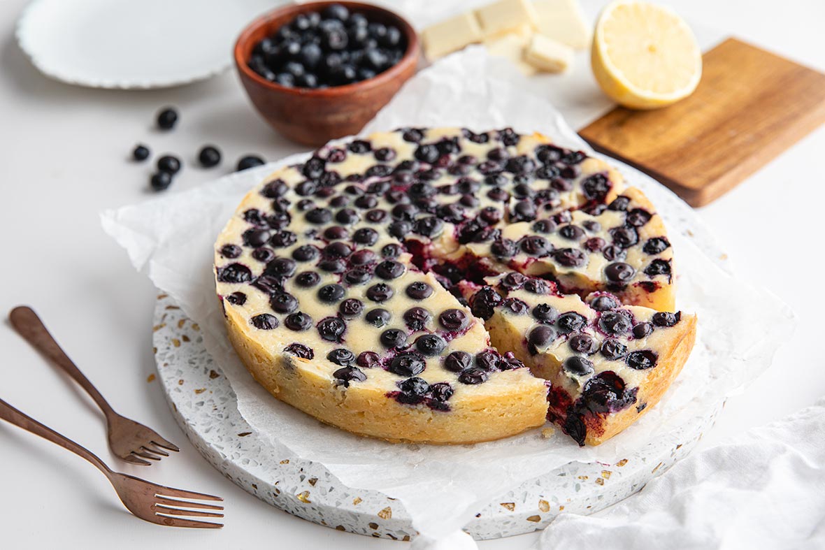 Mustikka-sitruunamutakakku