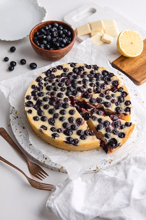 mustikka-sitruunamutakakku