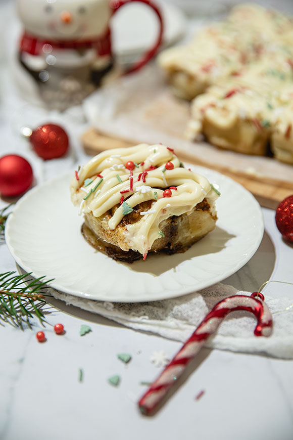 Cinnamon rolls -tortut