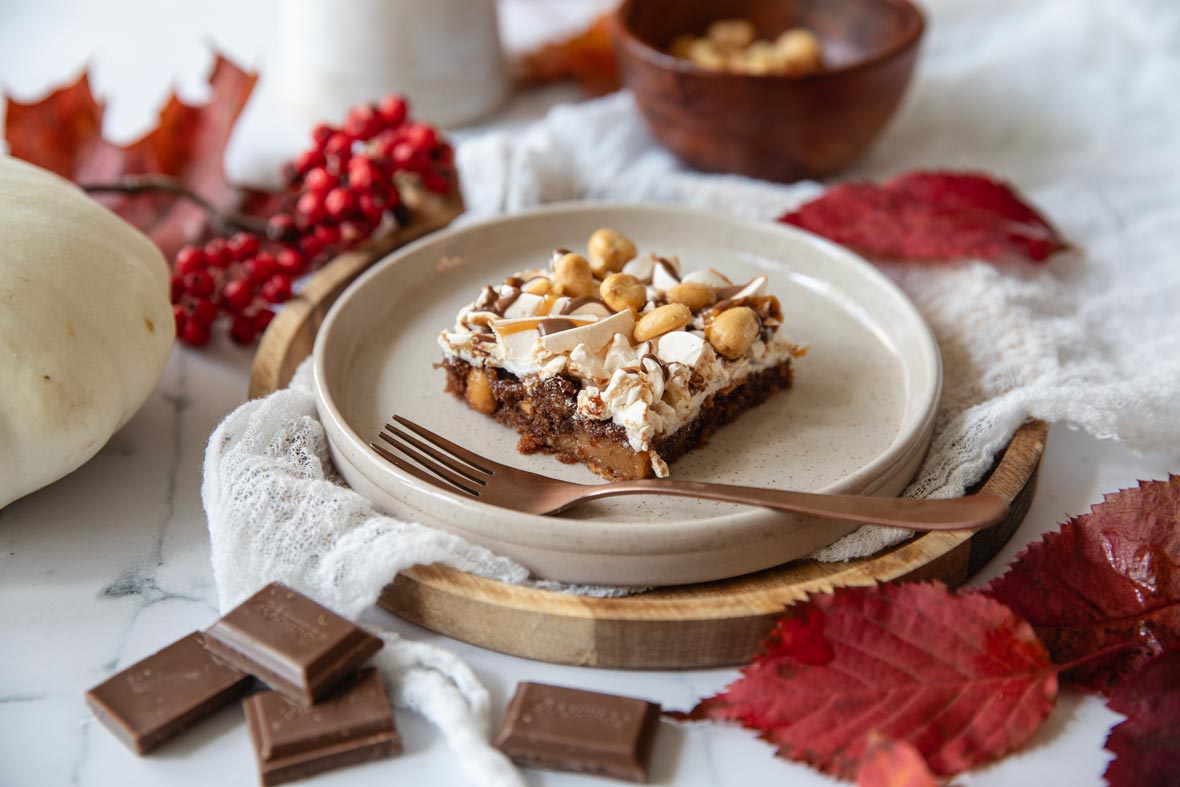 Snickersbritapiirakka