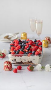 Mainos @brunberg_oy Kevään helpoin ja herkullisen kakku tulee tässä! Ihana vuokakakku on takuuvarm