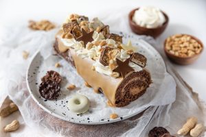 Snickers-kaaretorttu